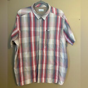 Mens Columbia platted, collared shirt  size Xl